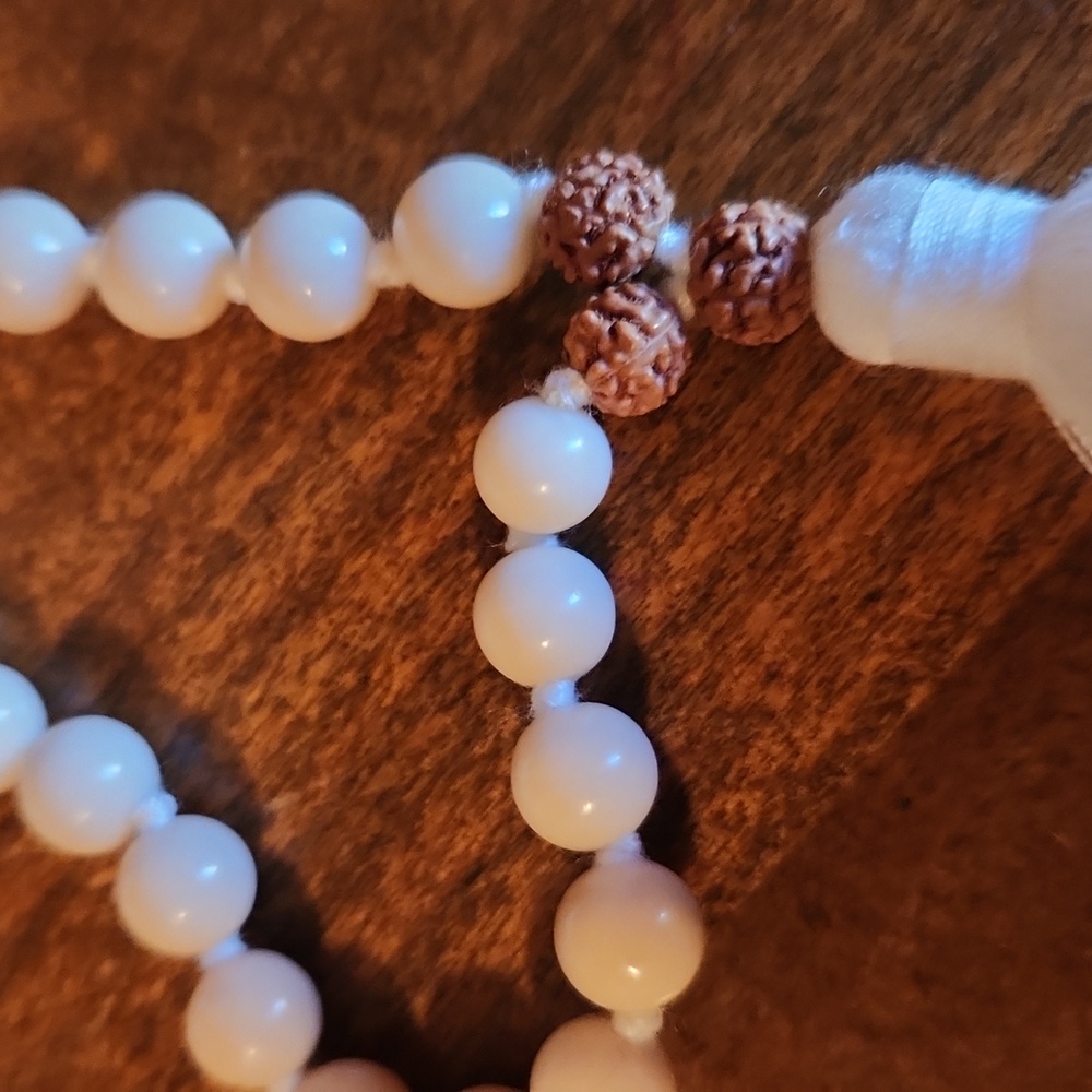 Mala White Jasper Necklace with Tassel And Dust Bag - Picture 8 of 9